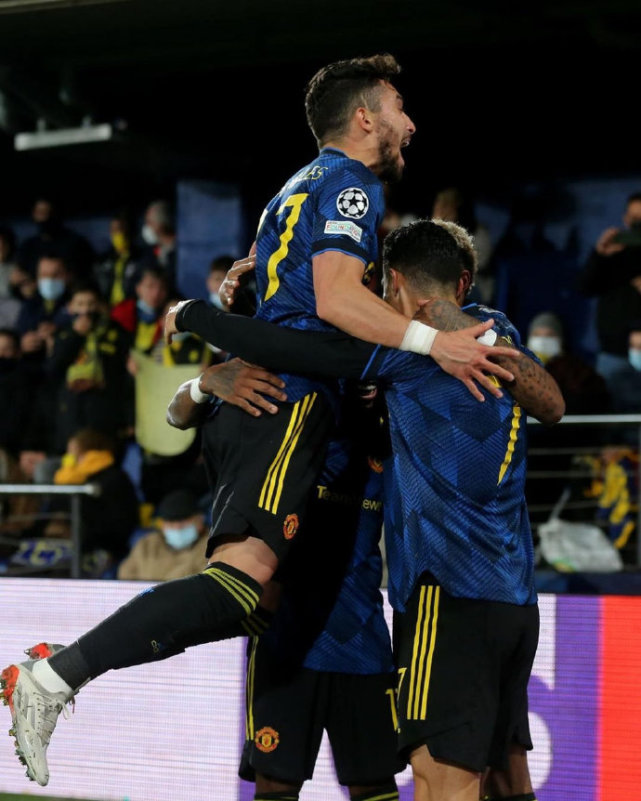 关于里程碑夜！休斯敦火箭战术微调；欧冠集结日刷纪录；信心回归；球探报告显示潜力的信息